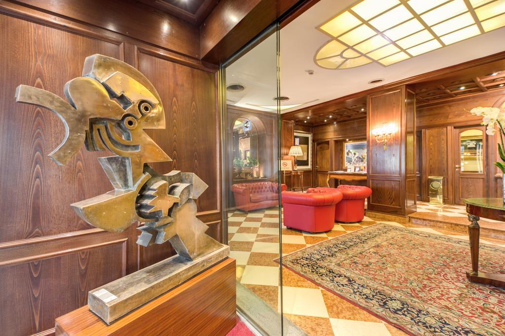 Hotel Romana Residence - Milan — Photos 3